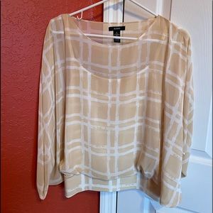 Cute top for the summer. Very light